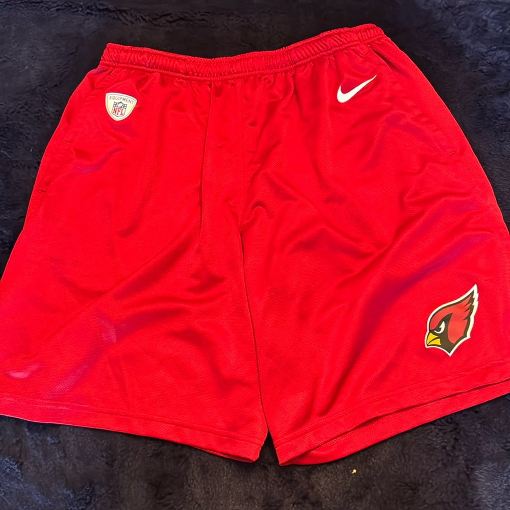Nike Arizona Cardinals Dri Fit Shorts.  Official Team Gear.  XL.  Maroon/Black/W